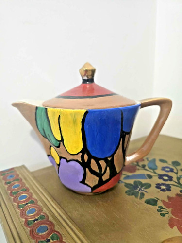 Clarice cliff motifs hand - clarice,